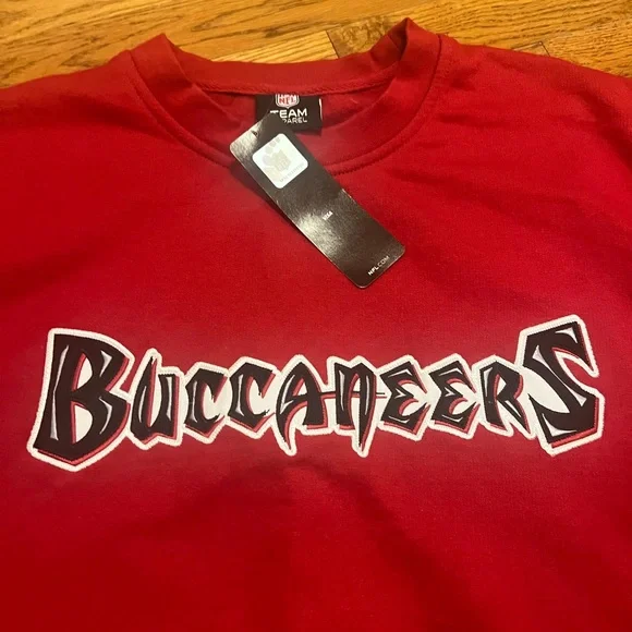 Vintage Tampa Bay Buccaneers Crewneck Sweatshirt Red NFL Football XL NWT - Picture 2 of 7
